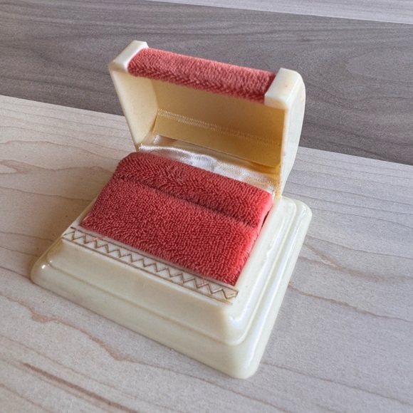 Vintage 1930’s ivory and Red velvet ring box.
